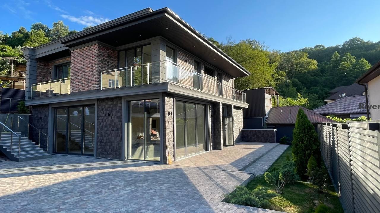 Уютный дом в живописном месте!