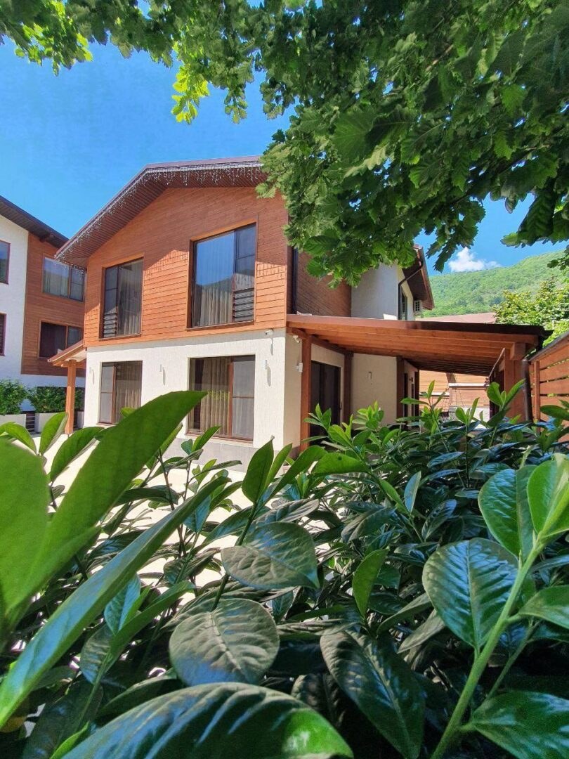 Дом в Красной поляне