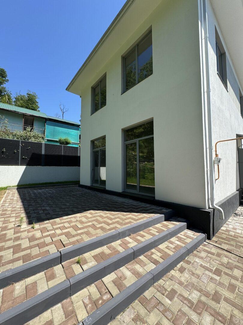 Дом по цене квартиры в Сочи