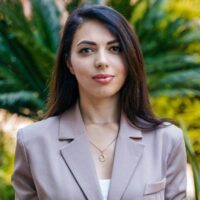 Вероника Латыпова